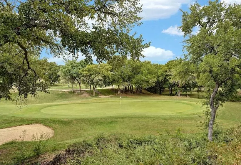 Dallas/fort Worth Marriott Hotel & Golf Club At Champions Circle
