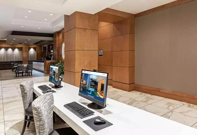 فندق Embassy Suites By Hilton Houston Energy Corridor