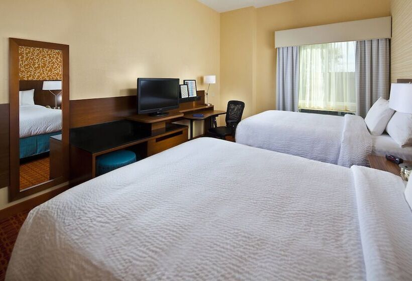 ホテル Fairfield Inn & Suites Houston Hobby Airport