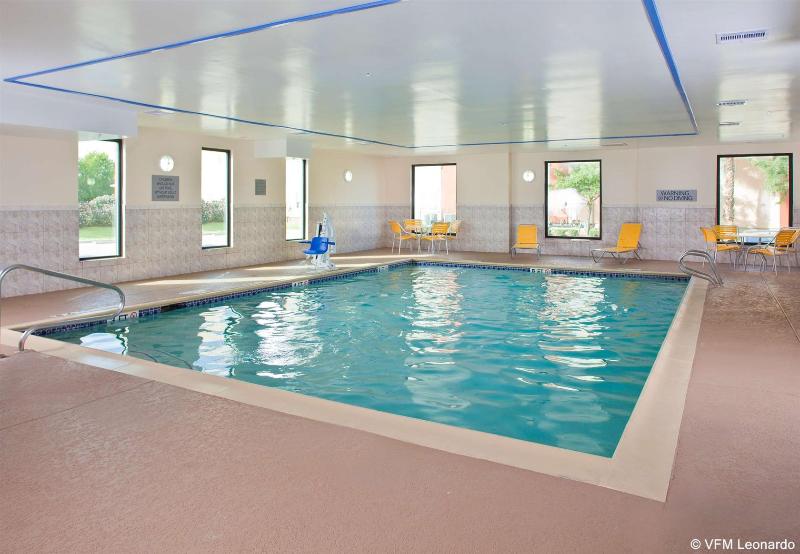 ホテル Fairfield Inn & Suites Houston Hobby Airport