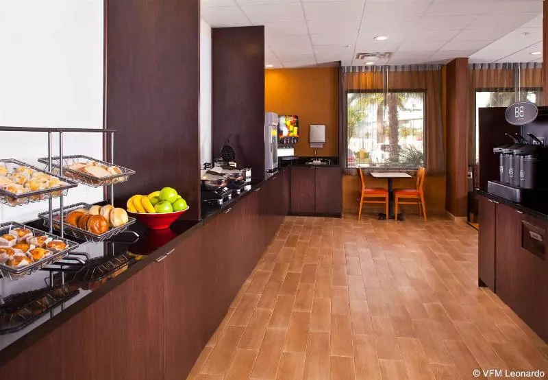ホテル Fairfield Inn & Suites Houston Hobby Airport