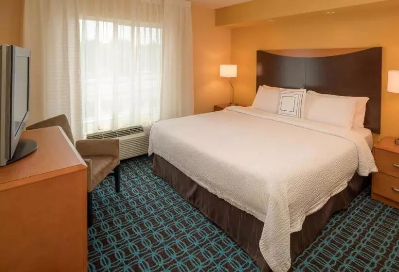 هتل Fairfield Inn & Suites By Marriott Portland North