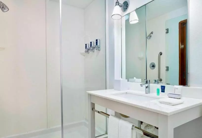 هتل Four Points By Sheraton Jacksonville Baymeadows