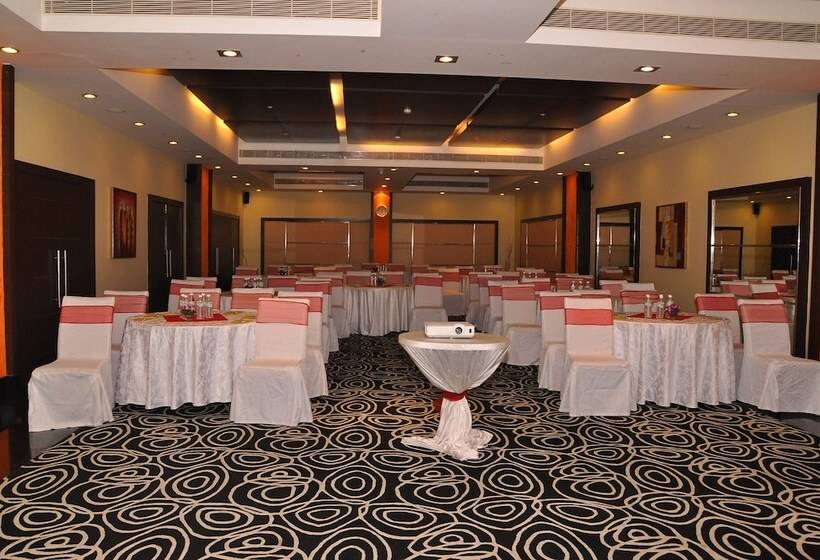 فندق Gokulam Park Sabari Siruseri Sipcot