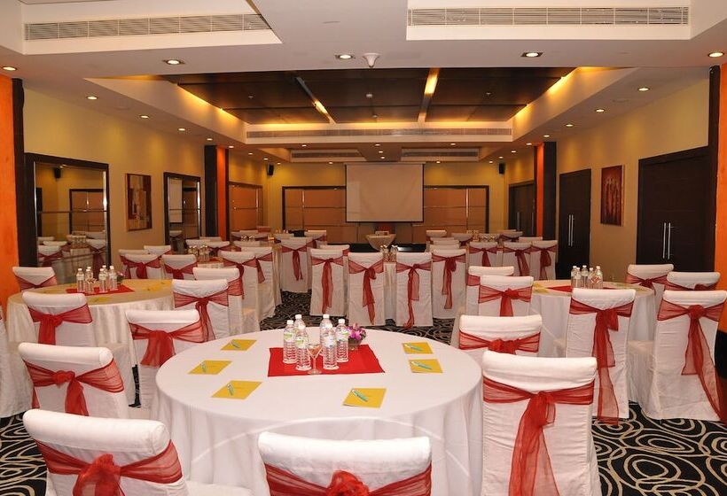 فندق Gokulam Park Sabari Siruseri Sipcot