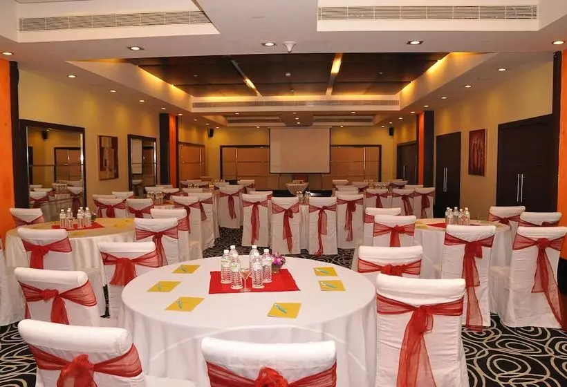 酒店 Gokulam Park Sabari Siruseri Sipcot