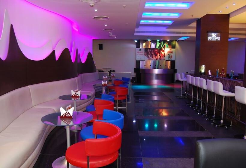 فندق Gokulam Park Sabari Siruseri Sipcot