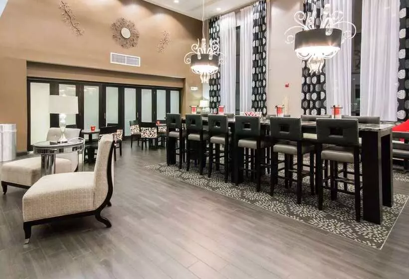 هتل Hampton Inn & Suites Orlandojohn Young Pkwy/s. Park