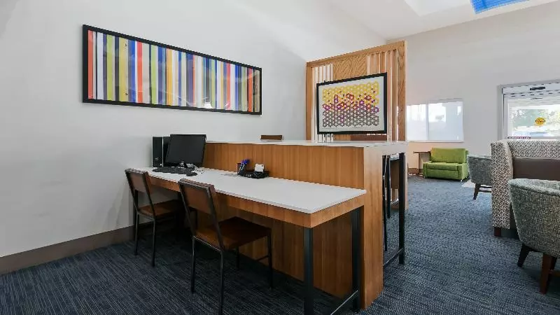 Holiday Inn Express Hotel & Suites Everett, An Ihg