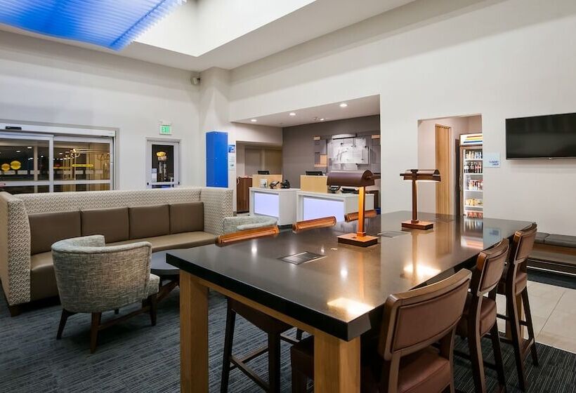 Holiday Inn Express Hotel & Suites Everett, An Ihg