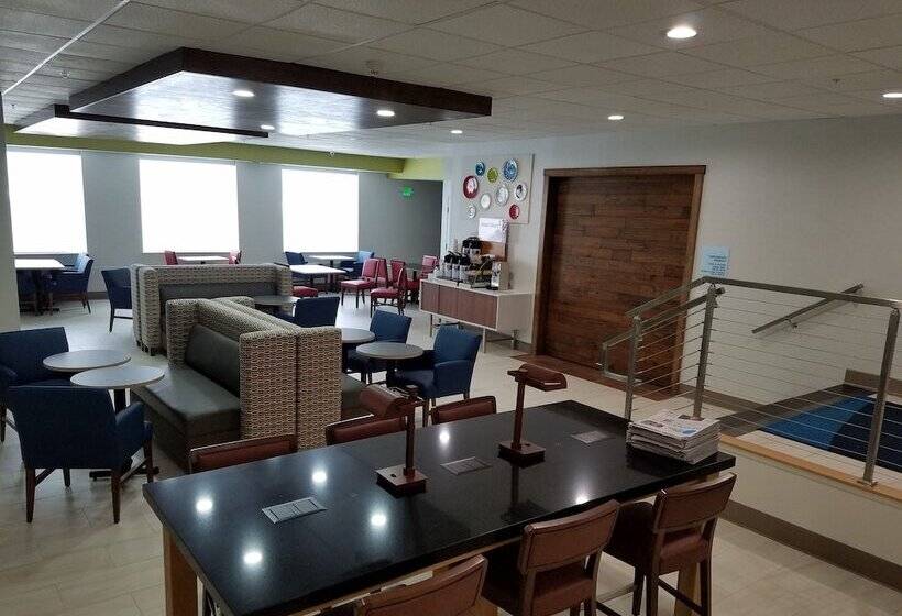 Holiday Inn Express Hotel & Suites Everett, An Ihg