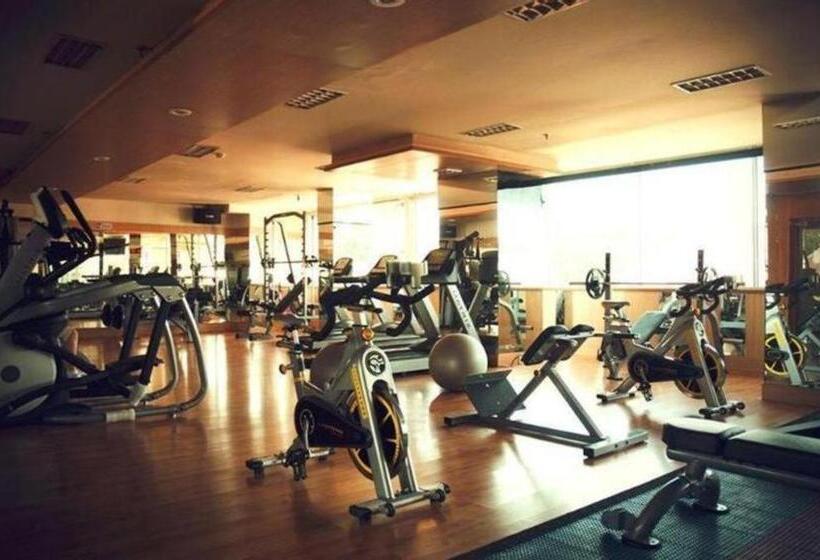 בית מלון כפרי Horison Ultima Makassar