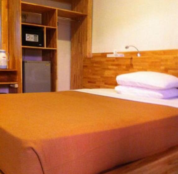 בית מלון כפרי Karthi