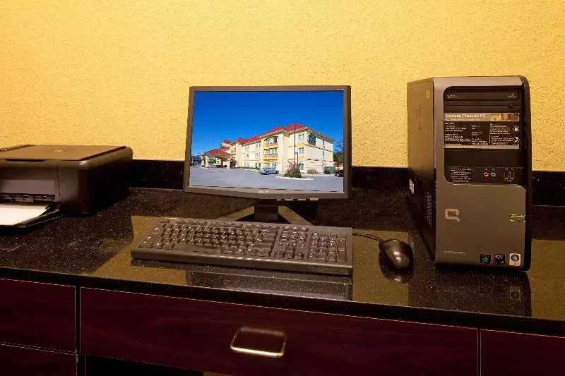 ホテル La Quinta By Wyndham Mobile   Tillman S Corner
