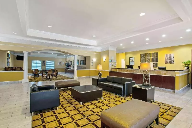 ホテル La Quinta By Wyndham Mobile   Tillman S Corner