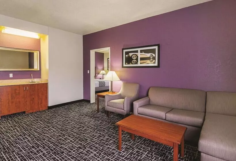 Otel La Quinta By Wyndham Bowling Green