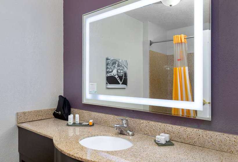 בית מלון כפרי La Quinta By Wyndham Bowling Green