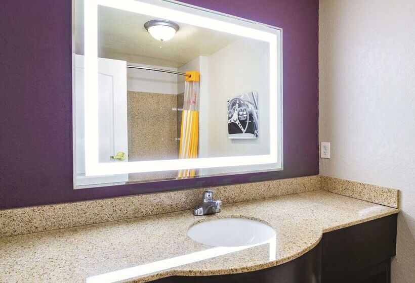 בית מלון כפרי La Quinta By Wyndham Bowling Green