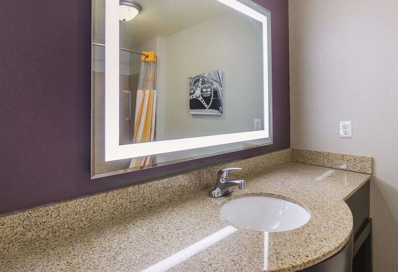 בית מלון כפרי La Quinta By Wyndham Bowling Green