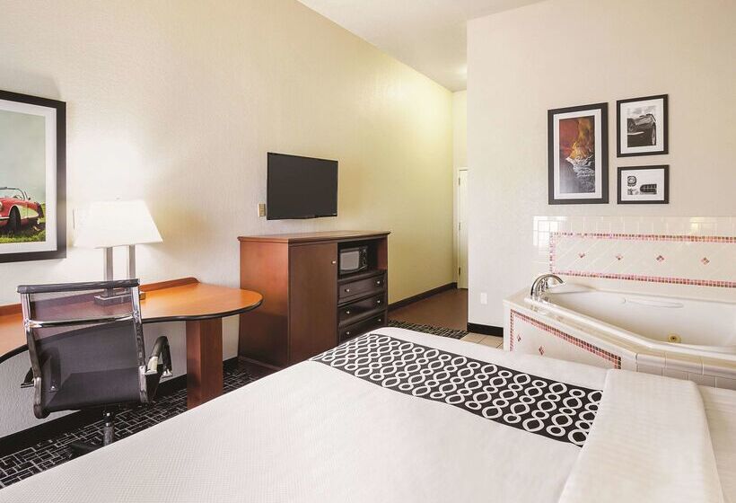 בית מלון כפרי La Quinta By Wyndham Bowling Green