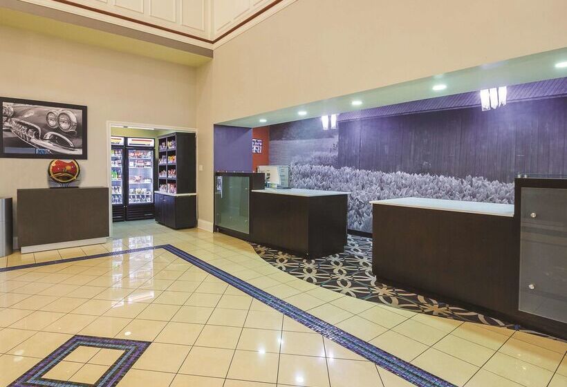 בית מלון כפרי La Quinta By Wyndham Bowling Green