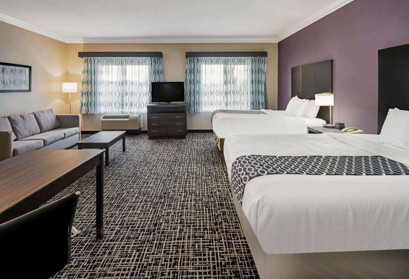 Отель La Quinta Inn & Suites By Wyndham Corpus Christin Padre Isl