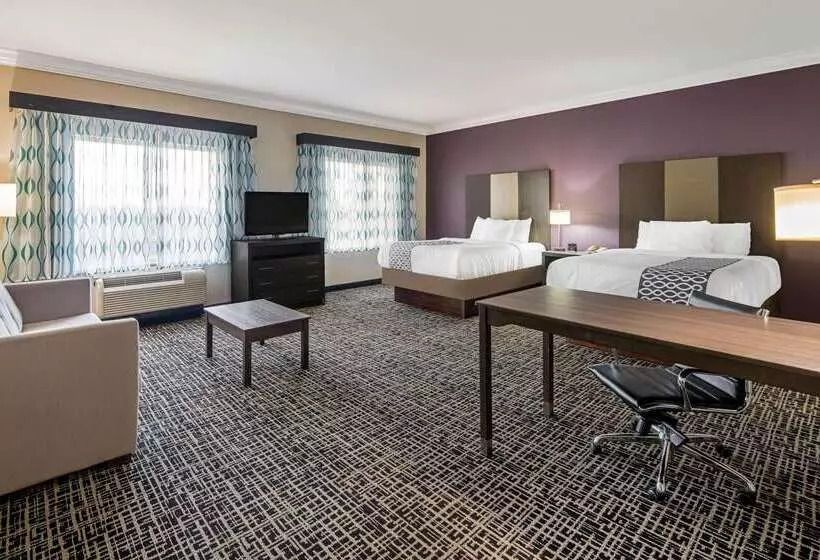 Отель La Quinta Inn & Suites By Wyndham Corpus Christin Padre Isl