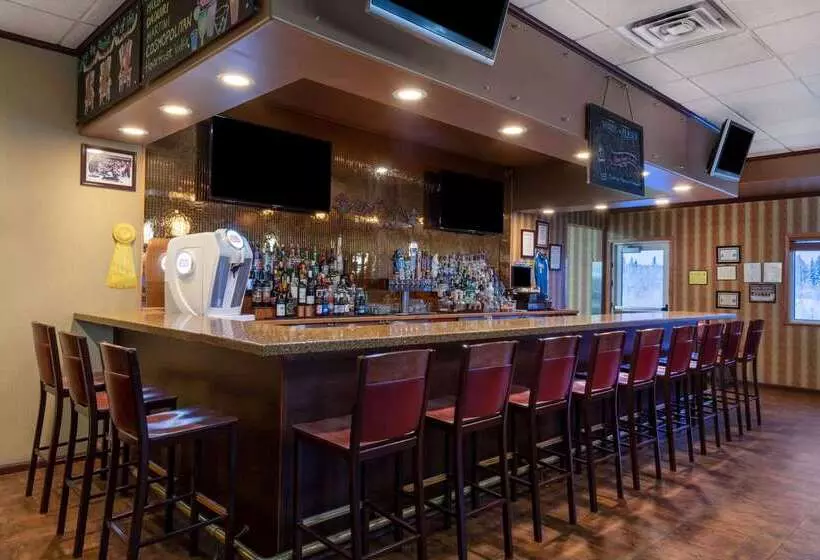 Отель La Quinta By Wyndham Fairbanks Airport