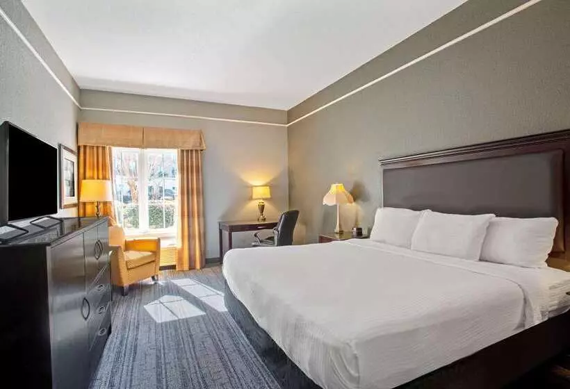 هتل La Quinta By Wyndham Mobile Tillman S Corner