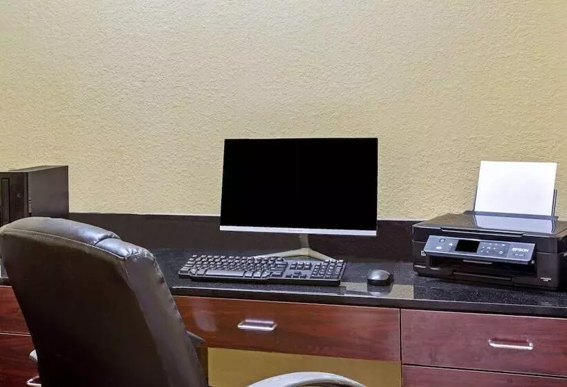 هتل La Quinta By Wyndham Mobile Tillman S Corner