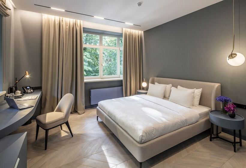 فندق Lion S Castle