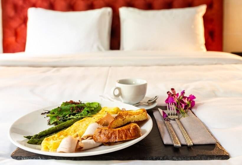 فندق Lion S Castle