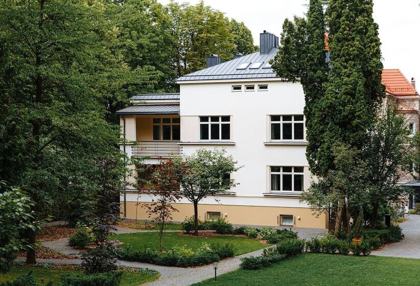 فندق Lion S Castle