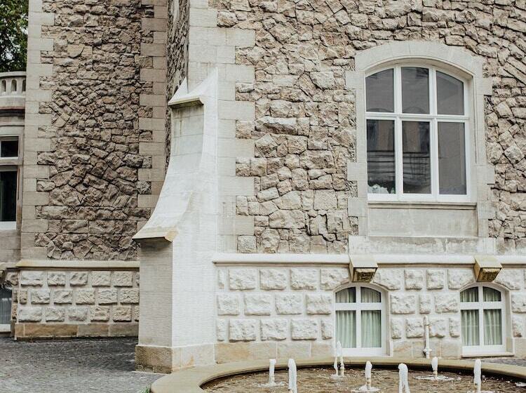 فندق Lion S Castle