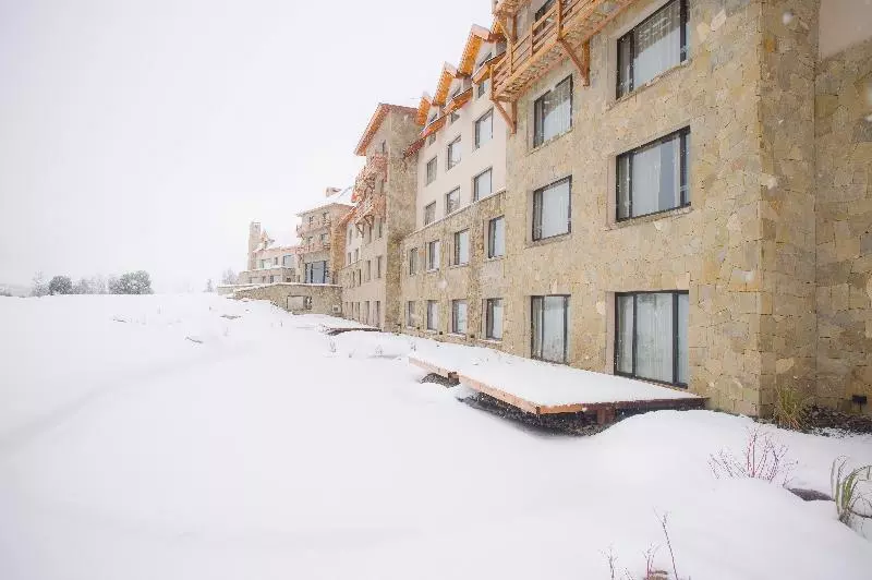 هتل Loi Suites Chapelco