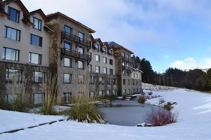 هتل Loi Suites Chapelco