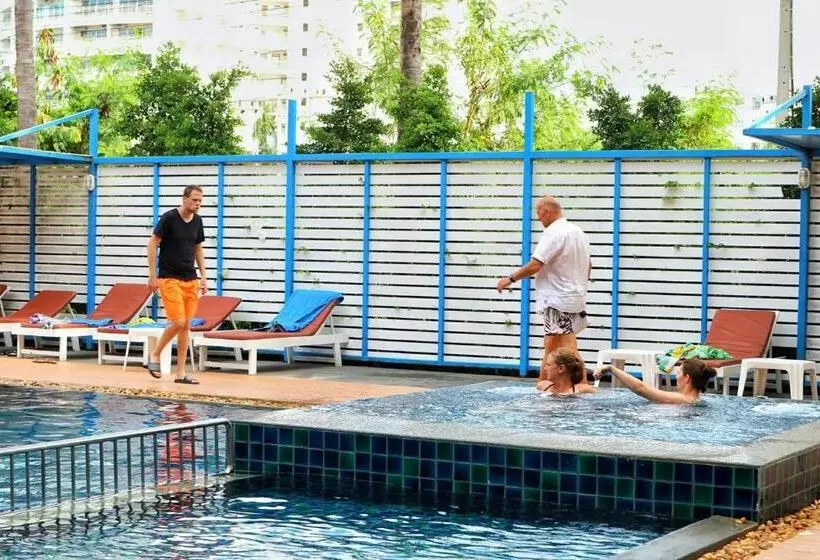 בית מלון כפרי Napalai Resort Hua Hin