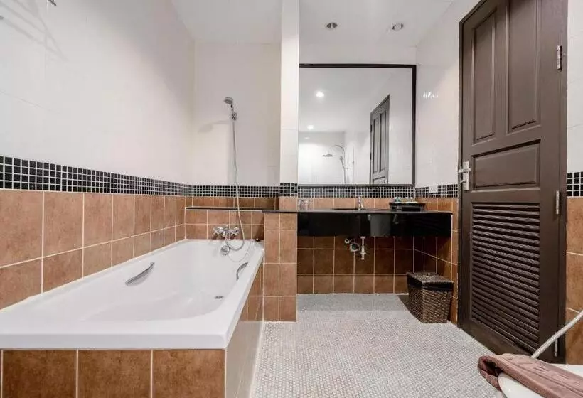 בית מלון כפרי Napalai Resort Hua Hin