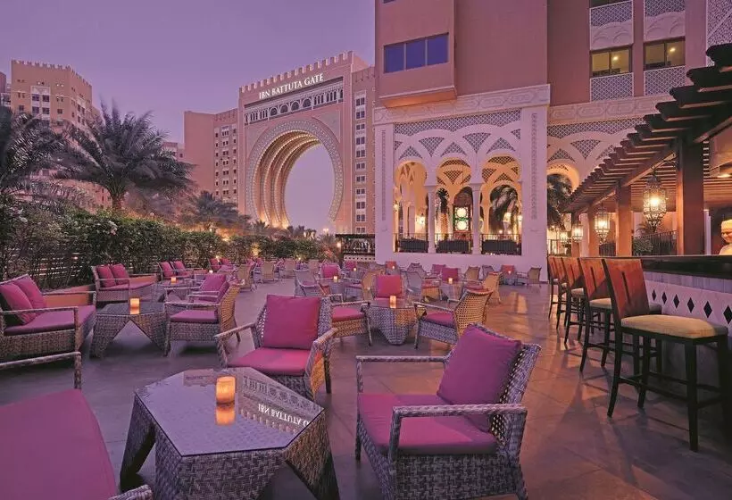 호텔 Oaks Ibn Battuta Gate Dubai