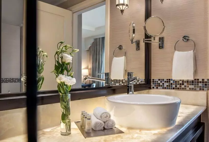 호텔 Oaks Ibn Battuta Gate Dubai