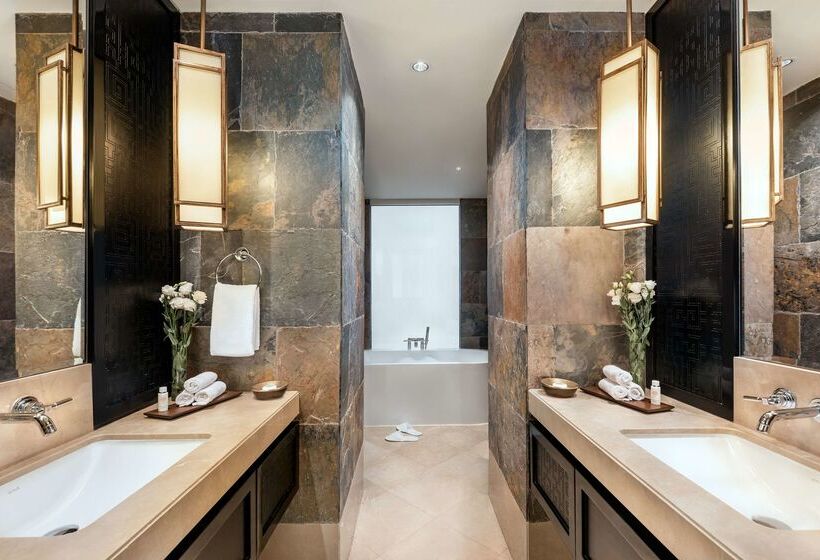 호텔 Oaks Ibn Battuta Gate Dubai