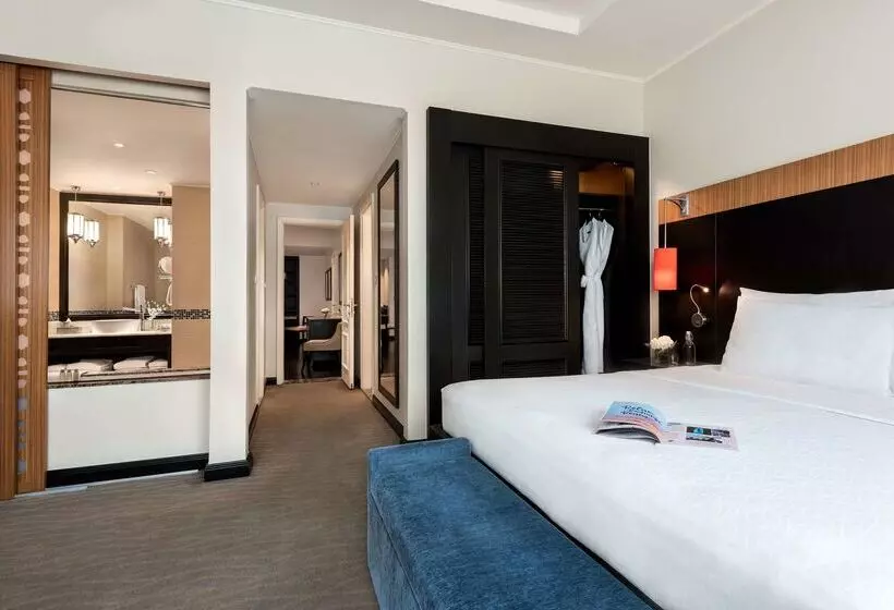 호텔 Oaks Ibn Battuta Gate Dubai