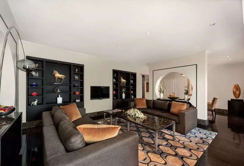 호텔 Oaks Ibn Battuta Gate Dubai