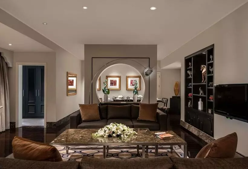 호텔 Oaks Ibn Battuta Gate Dubai