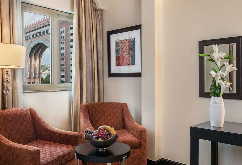 호텔 Oaks Ibn Battuta Gate Dubai