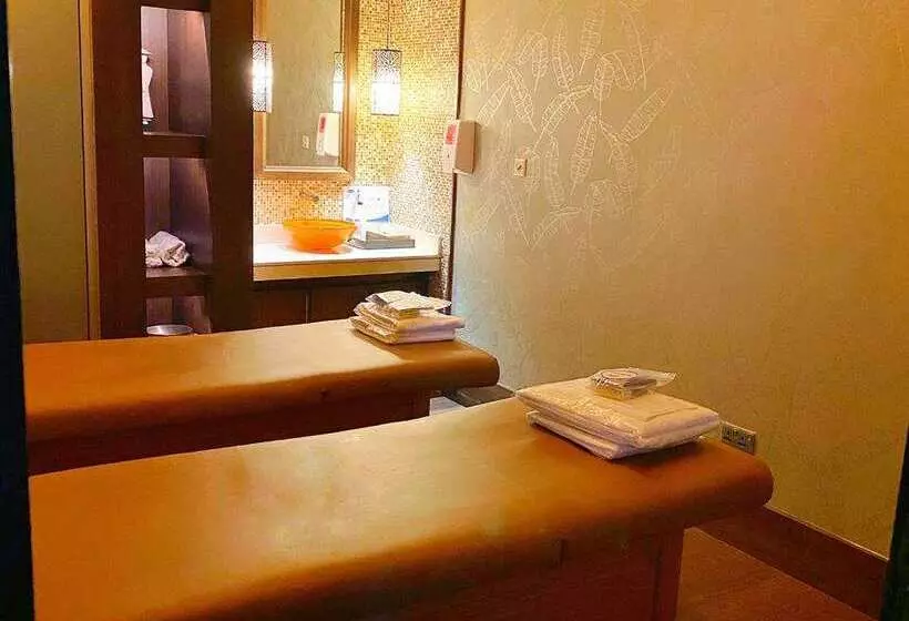 호텔 Oaks Ibn Battuta Gate Dubai