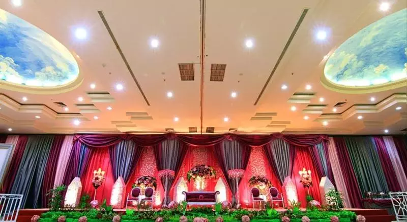 Rocky Plaza Hotel Padang