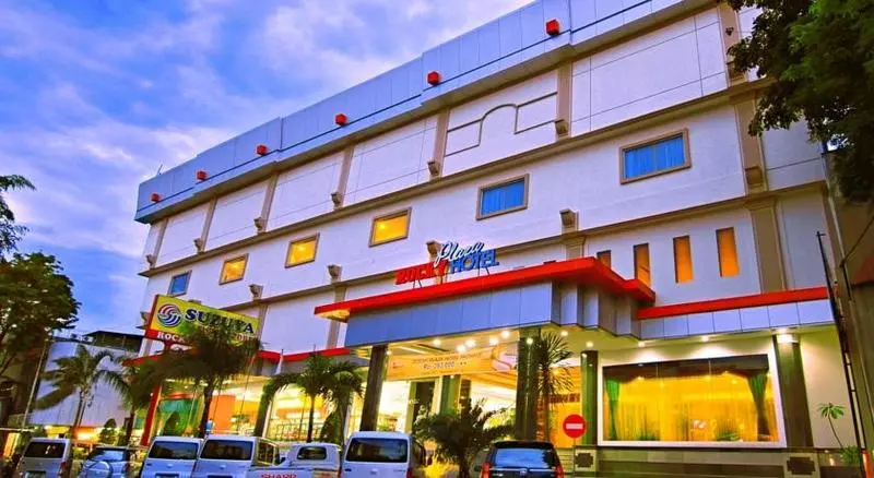 Rocky Plaza Hotel Padang