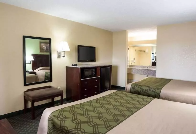 호텔 Rodeway Inn & Suites