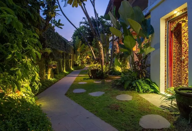 ホテル Sanur House